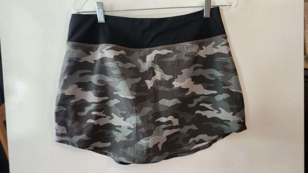 PINK Victoria's Secret Camo Sport Skirt Skort Green Y2K Sporty Athletic L #402